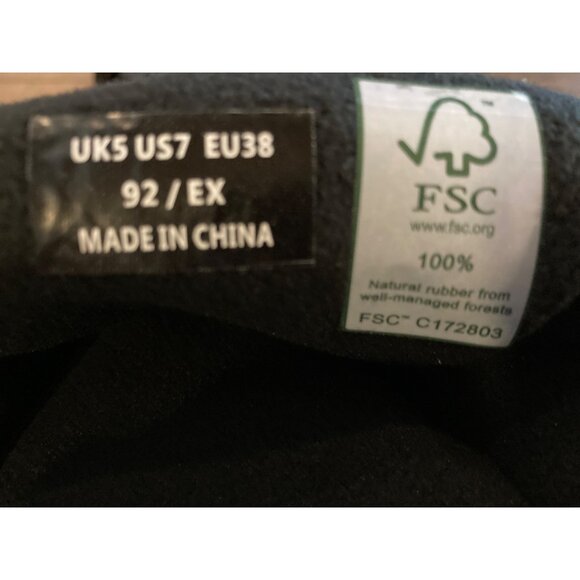 Hunter Intrepid Black Tall Snow Waterproof Puffer Boots Women 7 US 38 EU New - Picture 6 of 7